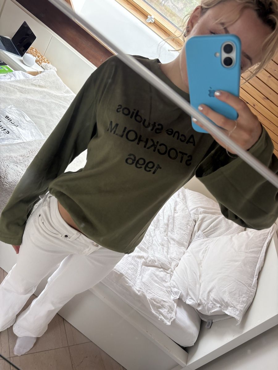Acne Studios Maglioni & Felpe: long sleeve Acne Studios – Nuovo e nell'imballaggio originale da Le Grand-Saconnex venduto da c7w_ngx7