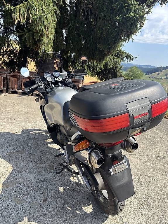 Touring: Honda Varadero 1000 – D'occasion à Buchen BE par wva_7slf 2