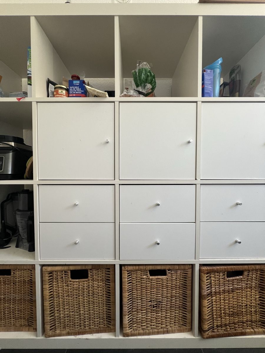 Ikea Armadi: Super praktisches und schmales Möbel – Usato da Winterthur venduto da kev_c9n7 1