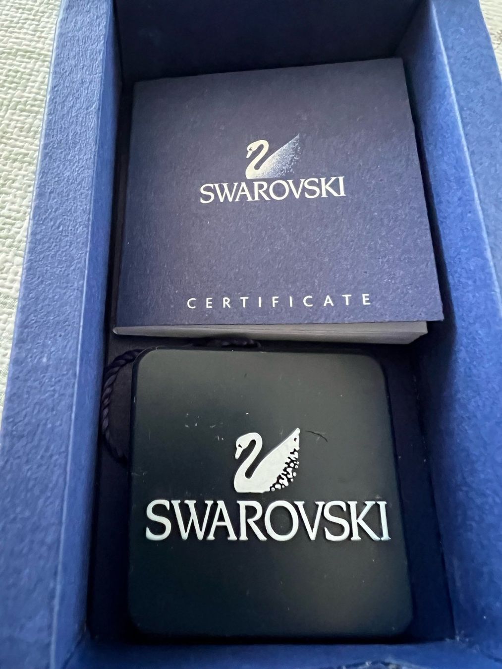 Swarovski Catenine: NEU: Swarovski Kristallhalskette – Nuovo e nell'imballaggio originale da Zufikon venduto da h_s_8xnb 8