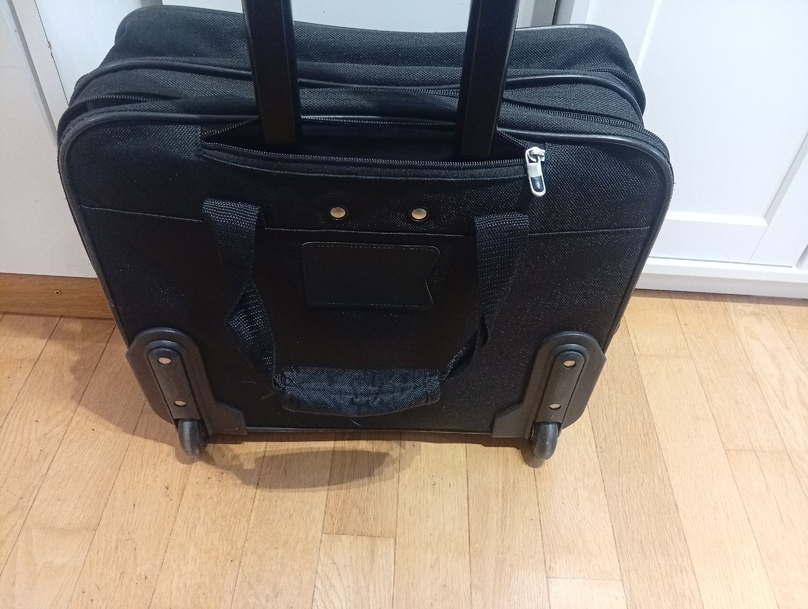 Targus Borse: Targus Laptop-Rolltasche – Usato da Zürich venduto da sap_8j5f 3