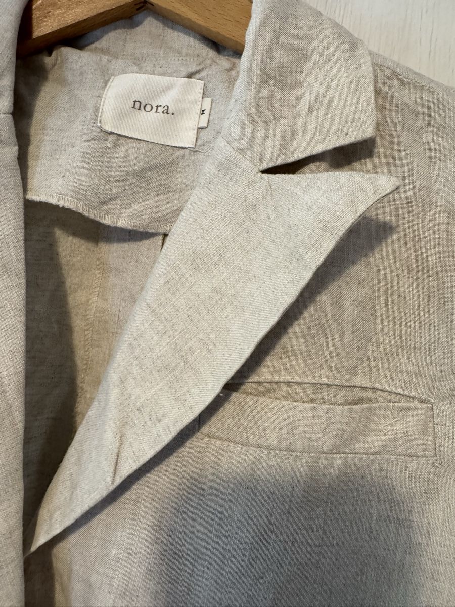 Gilets: Nora linen short blazer – D'occasion à Kilchberg ZH par ngt_hnw9 2