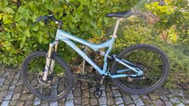 Zum Verkauf steht ein  gebrauchtes Specialized Stumpjumper