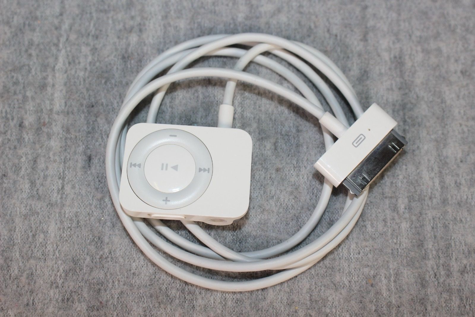 Apple Lettore multimediale portatile: APPLE iPOD Radio Remote Digital Audio Player 2006 – Usato da Zürich venduto da Samurai46