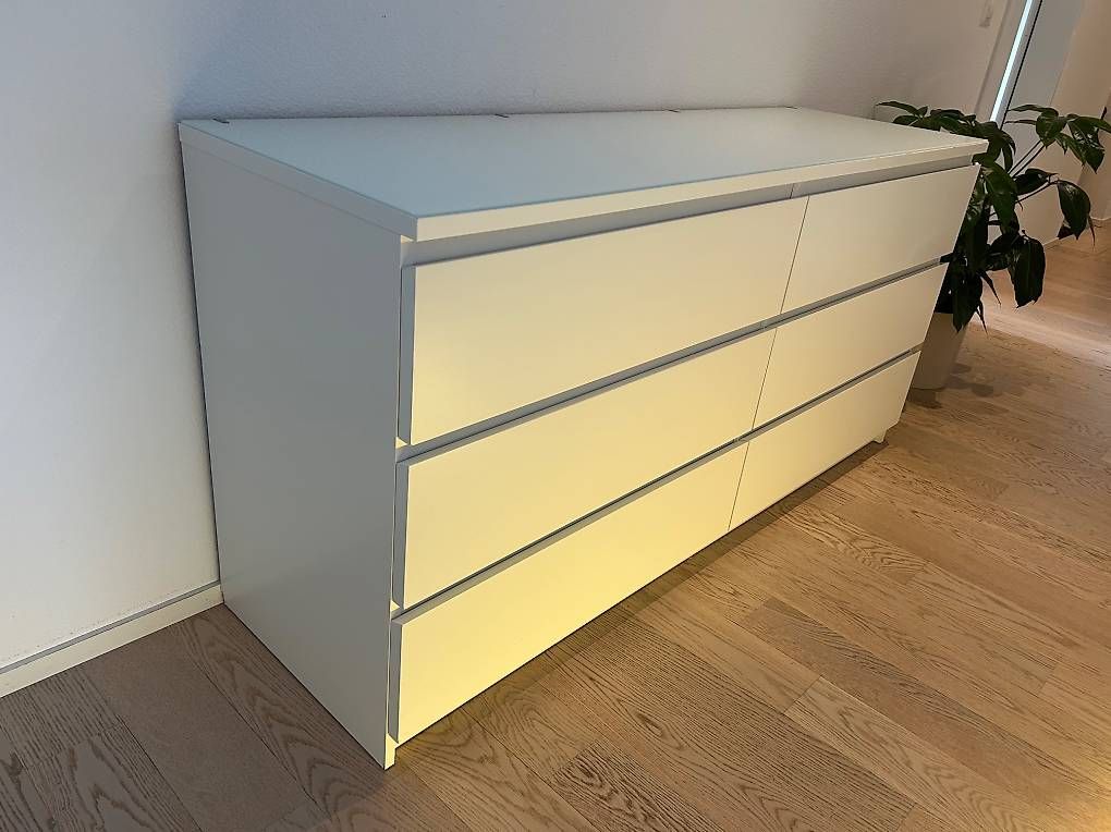 MALM Kommode, Glasplatte, weiss, 160x78 cm (Gebraucht) in Wallisellen für CHF 79 – nur Abholung auf Ricardo kaufen