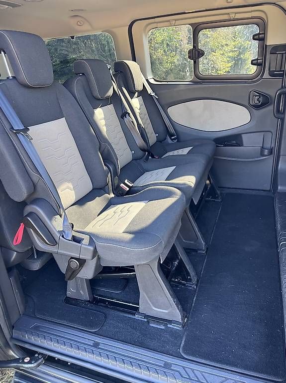 Ford Autos: Ford Tourneo Custom – Gebraucht aus Rickenbach LU von Haefliger03 3