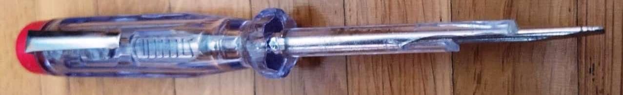 Tous les outils: Spannungsprüfer 100-250 Volt, transparent – D'occasion à Zürich par 1-2-3-Kaufen 1