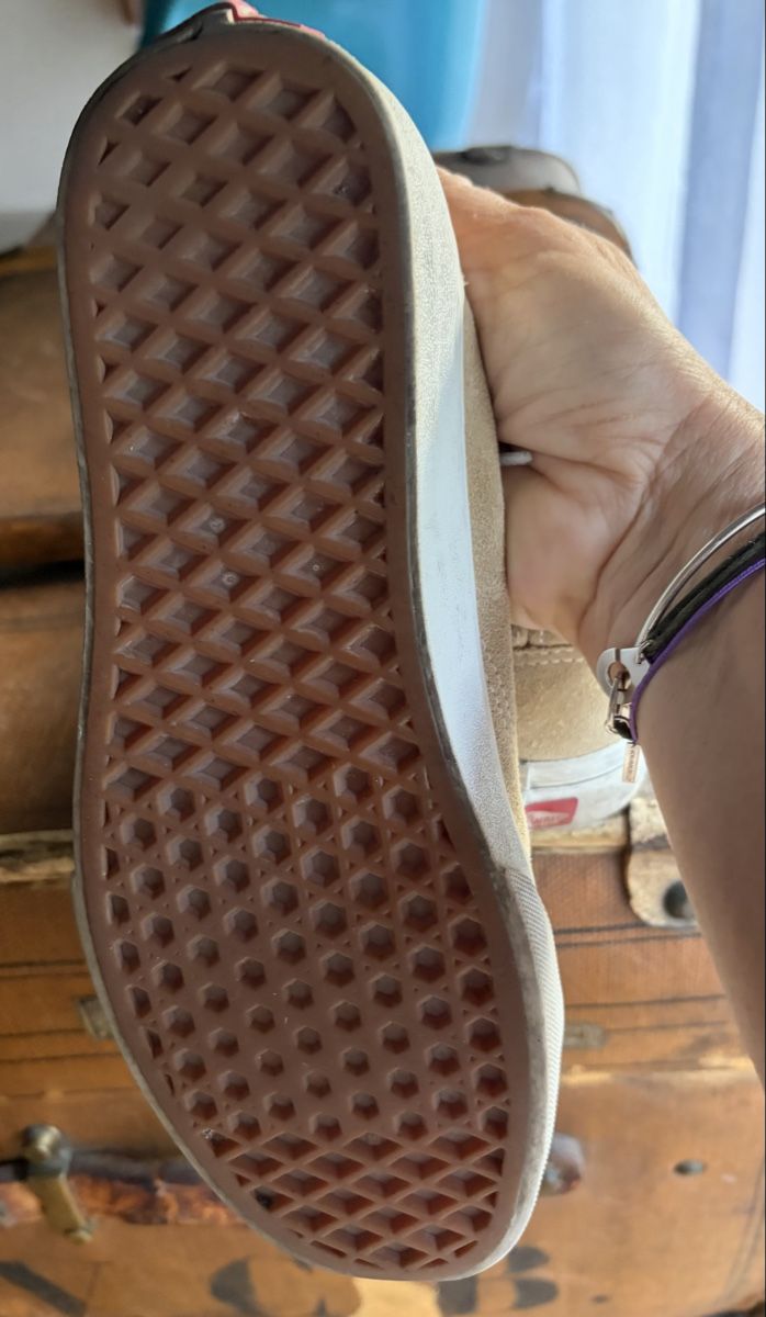 Vans Scarpe da uomo: Vans Old Skool suède couleur beige, taille EUR 39, excel – Usato da genève venduto da Valou10 5