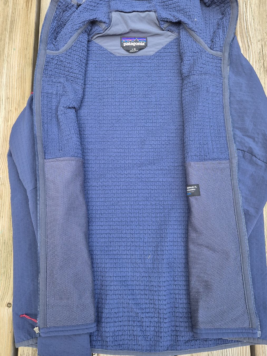 Patagonia Giacche: Patagonia R2 midlayer – Usato da Zürich venduto da Loboso 7
