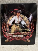 Motor Harley Davidson pin up