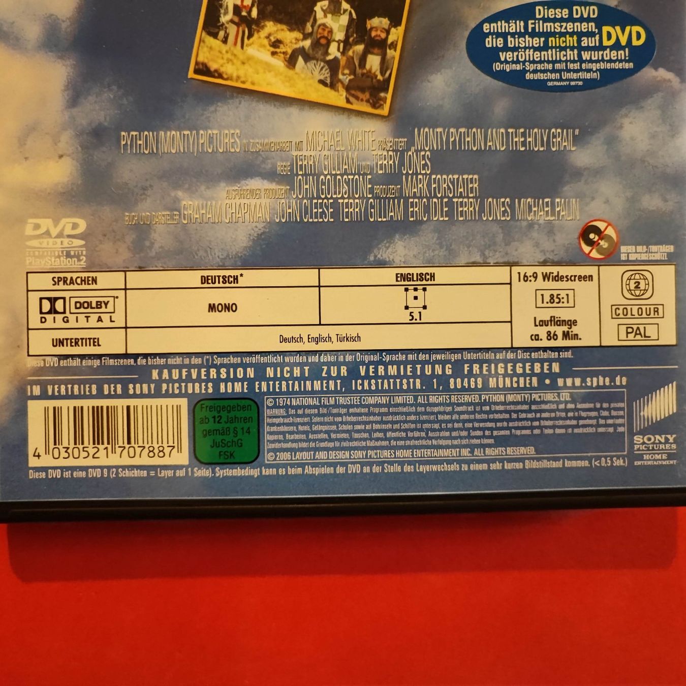 Tutti i DVDs: Die Ritter der Kokosnuss - (1974) – Usato da Dübendorf venduto da kb86_MOVIE 2