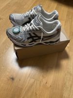 Asics Gel-Kayano 14, metalic plump
