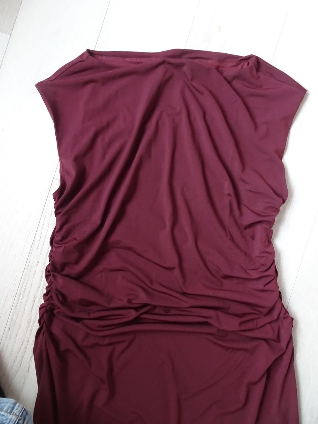 Vestiti: Stretch Kleid bordeaux rot, neu Gr. 42 – Nuovo (secondo la descrizione) da Winterthur venduto da Riiita 1