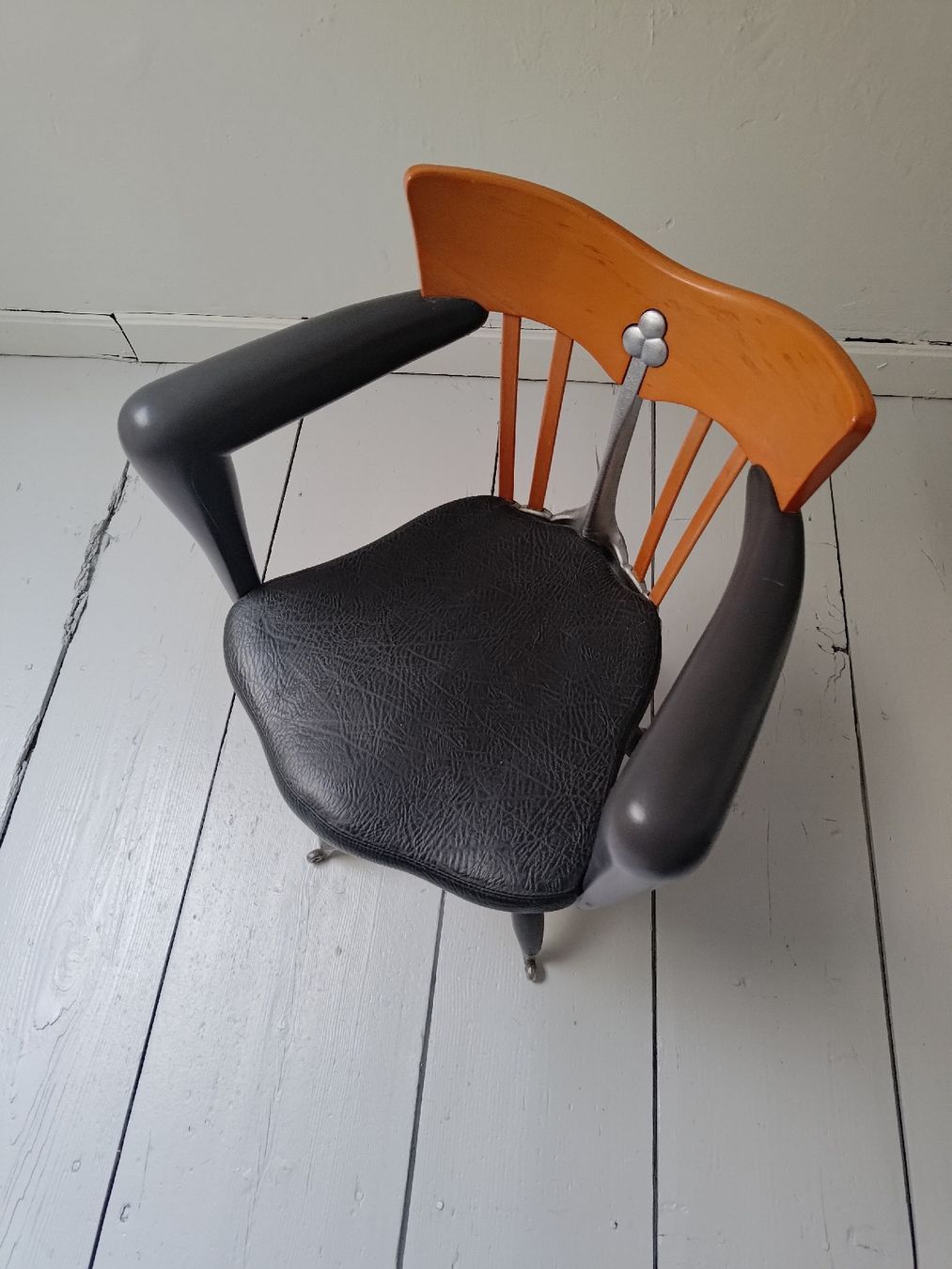 Chaises: Borek Sipek Stuhl postmodern – D'occasion à Untersiggenthal par babette0815 2