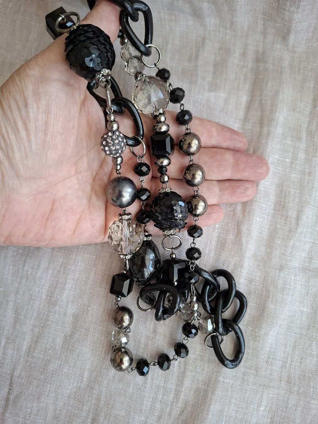 Catenine: Collier Statement Noir Glam Chic – Nuovo (secondo la descrizione) da Lutry venduto da Sim_Sta 1
