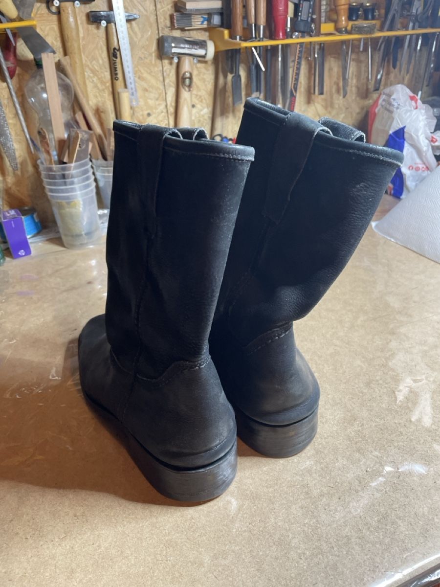 Herrenschuhe: Black Leather Boots Size 40 Used Condition – Gebraucht aus Savagnier von Fenton1995 2