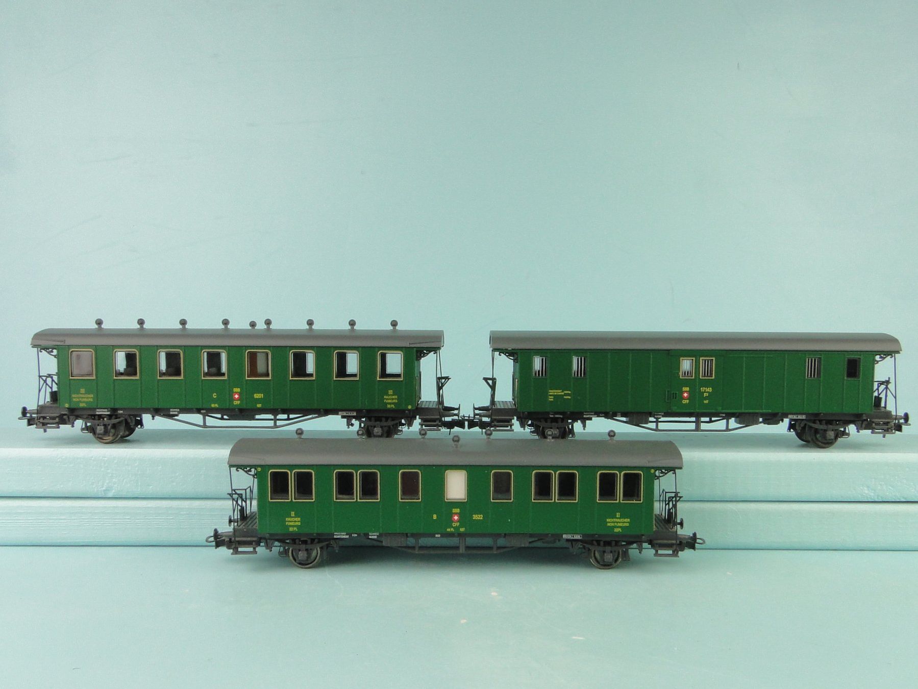 Liliput Modellini di ferrovie: Liliput 3x Plattformwagen der SBB, H0 – Usato da Bülach venduto da cann11 2