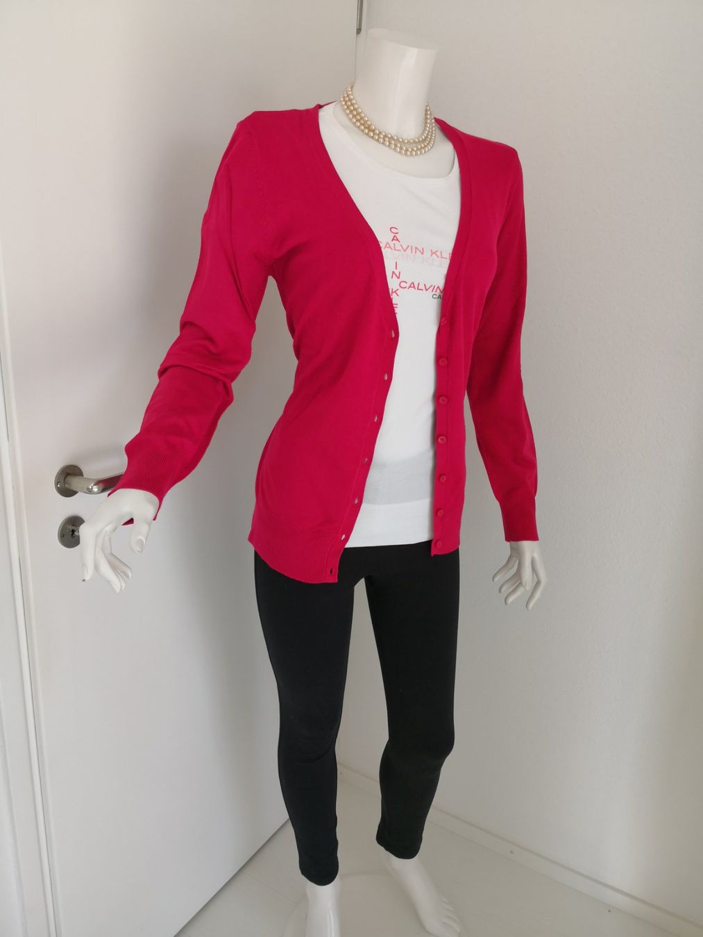 Jacken: 🤩BIAGGINI STRICK-JACKE PINK – Gebraucht aus Olten von Naja-Twins-Twins 1