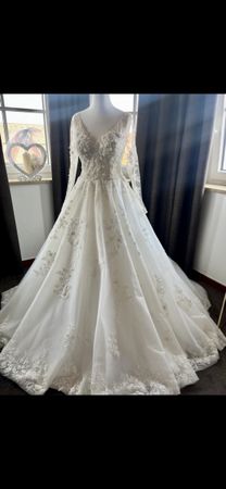Brautkleid mit Schleppe, Gr.38/40 inkl Schleier und Reifrock