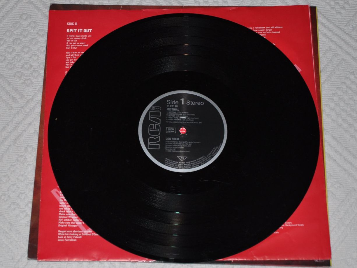Vinyles: LP Lou Reed - Mistrial – D'occasion à Boll par Theodora15 4