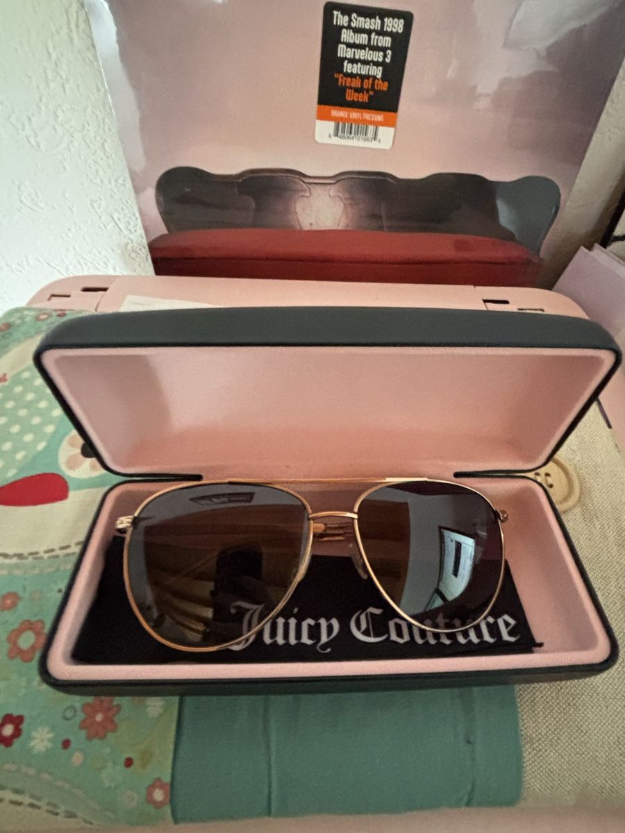 Juicy Couture Occhiali & Lenti: Lunettes de soleil Juicy Couture – Nuovo (secondo la descrizione) da Saxon venduto da Mel_b224