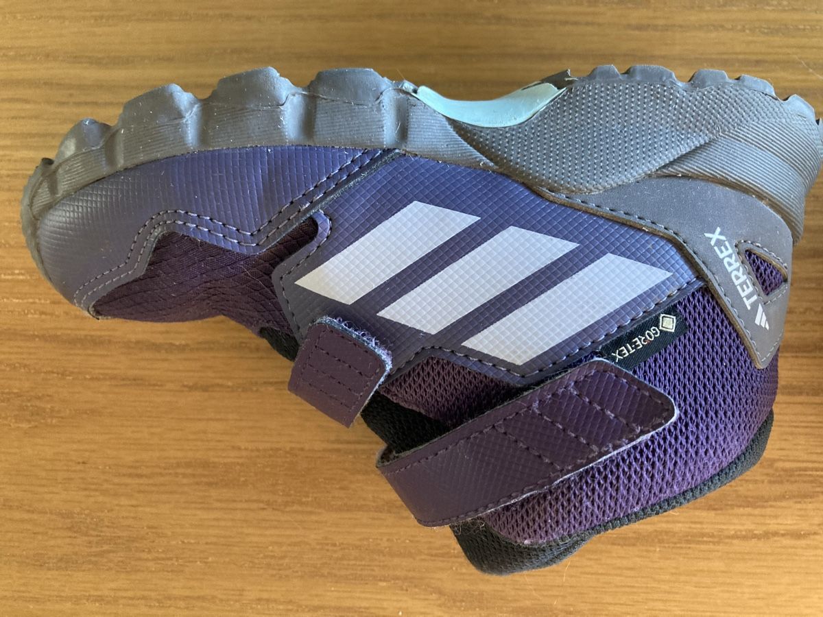 Adidas Chaussures garçon: Adidas terrex gore tex kinder – D'occasion à Villars sur Glâne par billbaroud 7