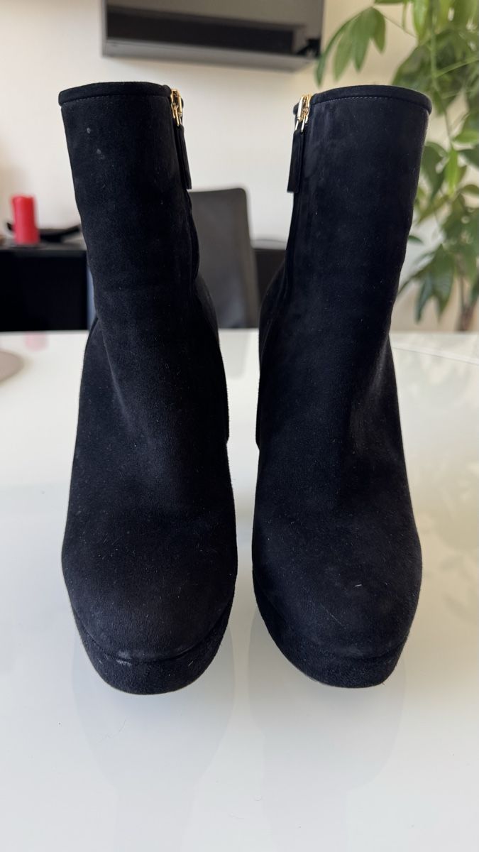 Salvatore Ferragamo Chaussures femmes: Salvatore Ferragamo -Wildleder Schuhe – D'occasion à Einsiedeln par Gulia111 1