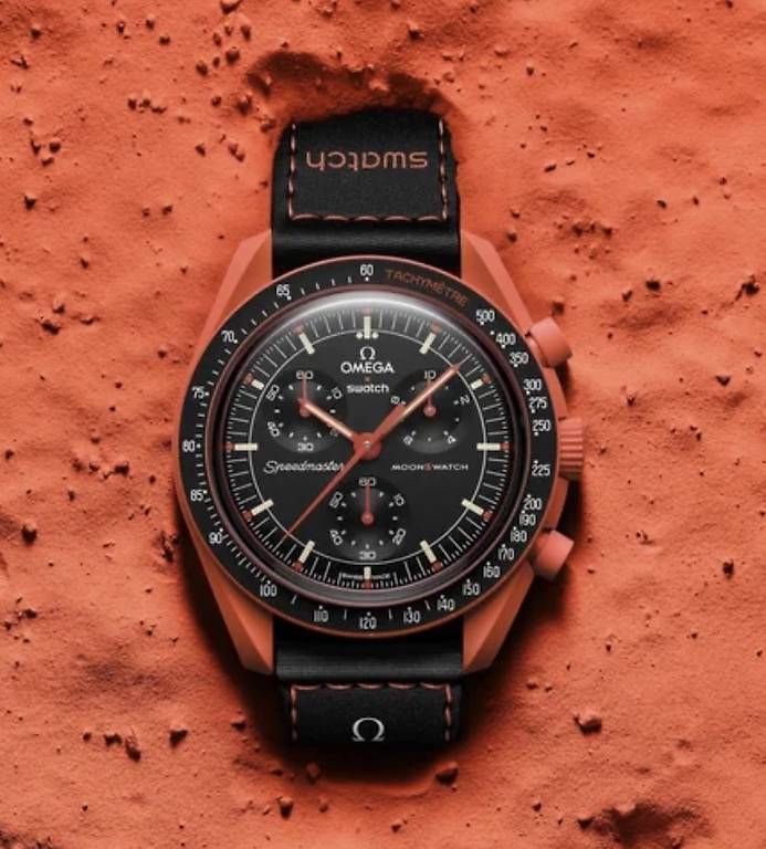 Swatch Orologi: Swatch Moonwatch Lava – Usato da Lausanne venduto da JTRMcom