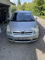 Toyota Corolla Verso 2.2 Limousine grau met 242677 km