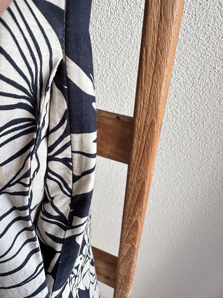 Max Mara Vestiti: Max Mara Studio Kleid Grösse 36 Blumenmuster dunkelblau – Usato da Turgi venduto da Gracilene 2