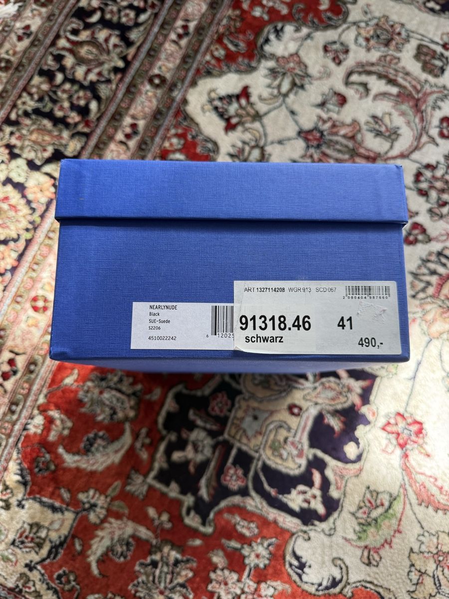 Scarpe da donna: Neu! Stuart Weizmann Suede Heels – Nuovo e nell'imballaggio originale da Luzern venduto da Itsclaire 5