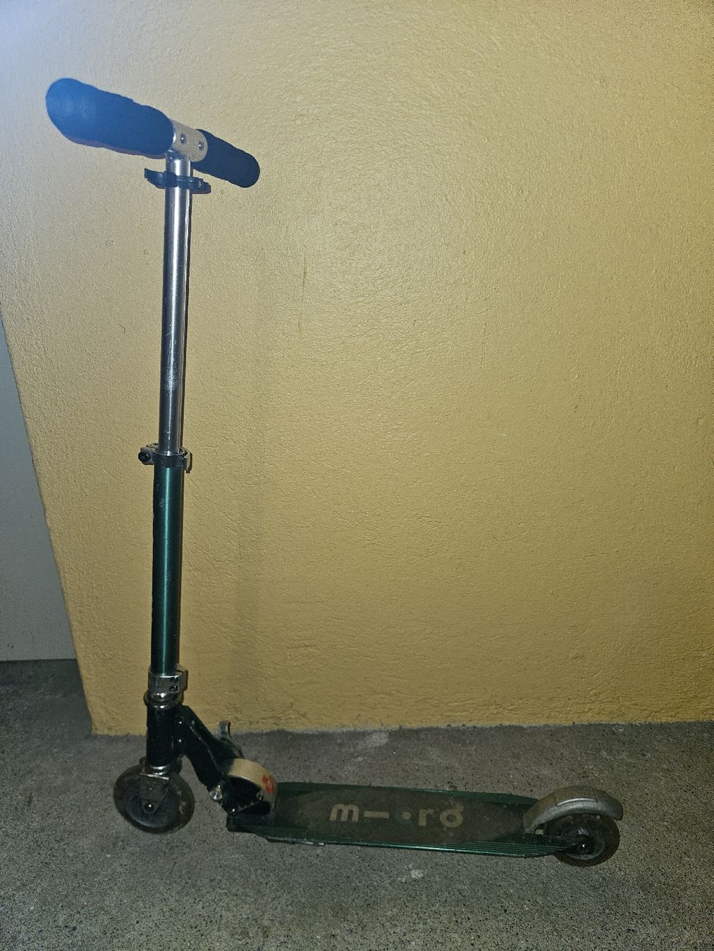 Micro Kickboard: Micro Roller, Smaragfarben – Usato da Zürich venduto da lallafu