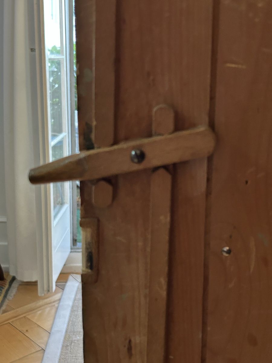 Schränke: Bauernschrank mit Bauernmalerei – Gebraucht aus Einsiedeln von Sose 4