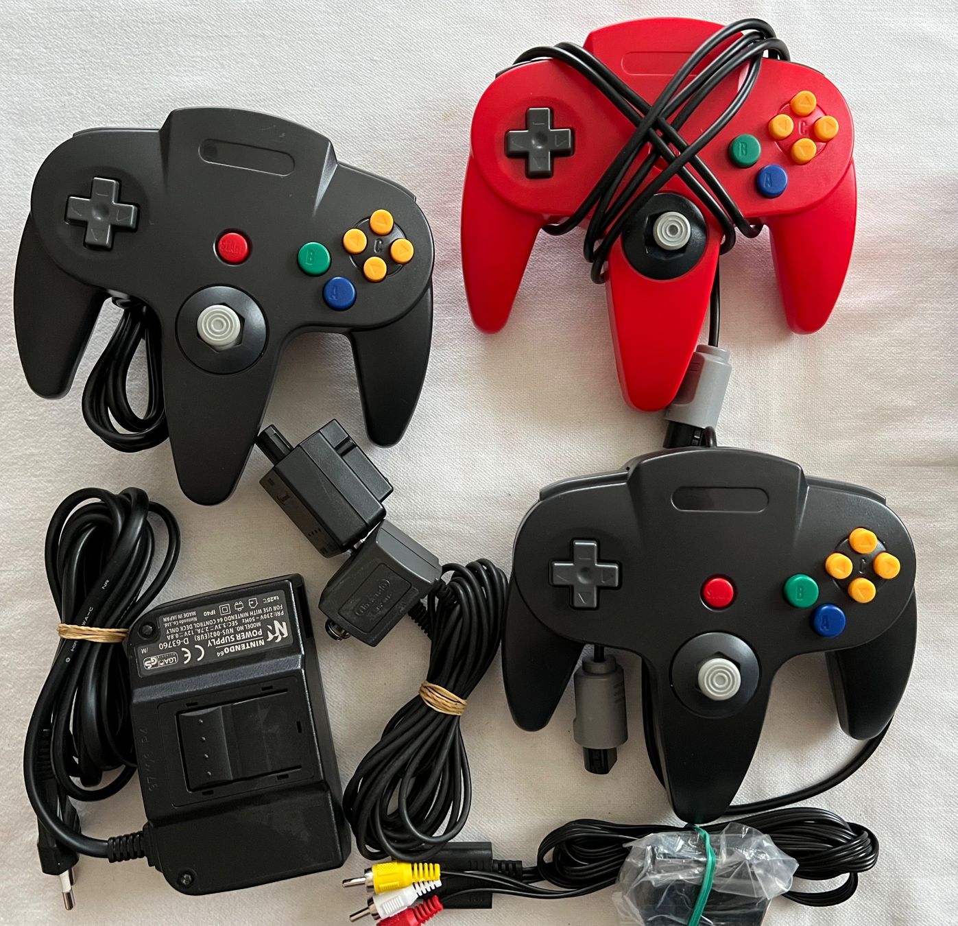 Nintendo Console: Nintendo 64 ink. 3 Controller & 10 Games Top Set – Usato da Rebstein venduto da gimmma 2