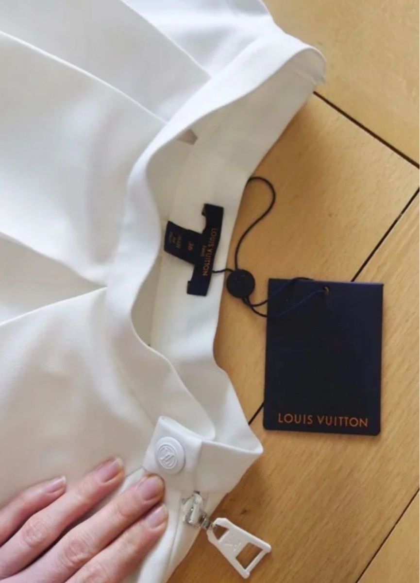 Louis Vuitton Pantaloni: LOUIS VUITTON SKORT FR38 - new unused!! – Nuovo (secondo la descrizione) da Baden venduto da agora_newgeneration 1