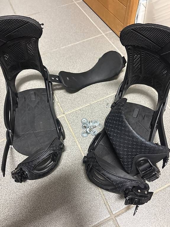 Fixations: Burton Snowboard Bindung  – D'occasion à Winterthur par a3-phil 1