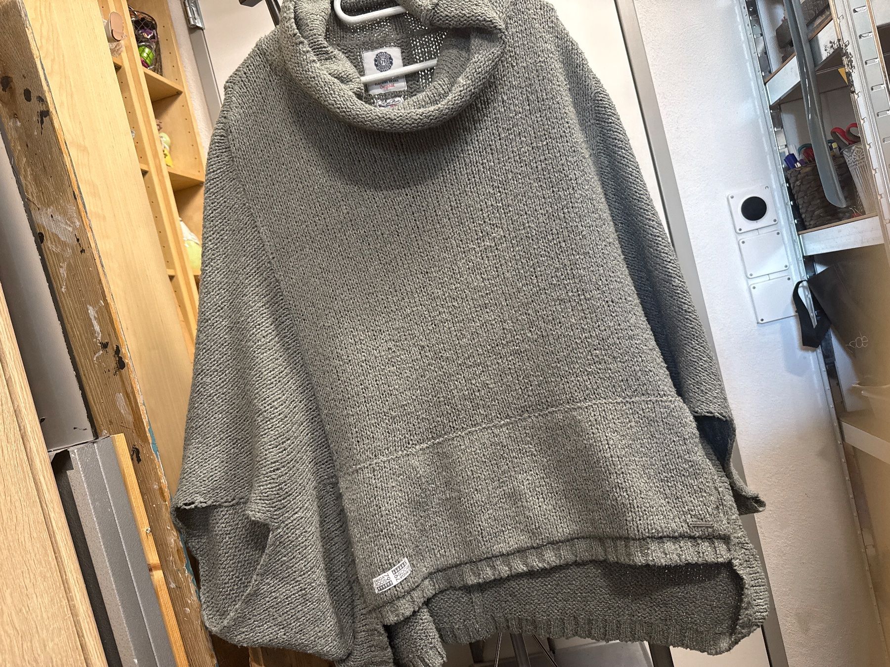 Altro in Moda donna: Damen Pullo/ Ärmel Poncho, S bis XL+ – Usato da Amriswil venduto da used2use