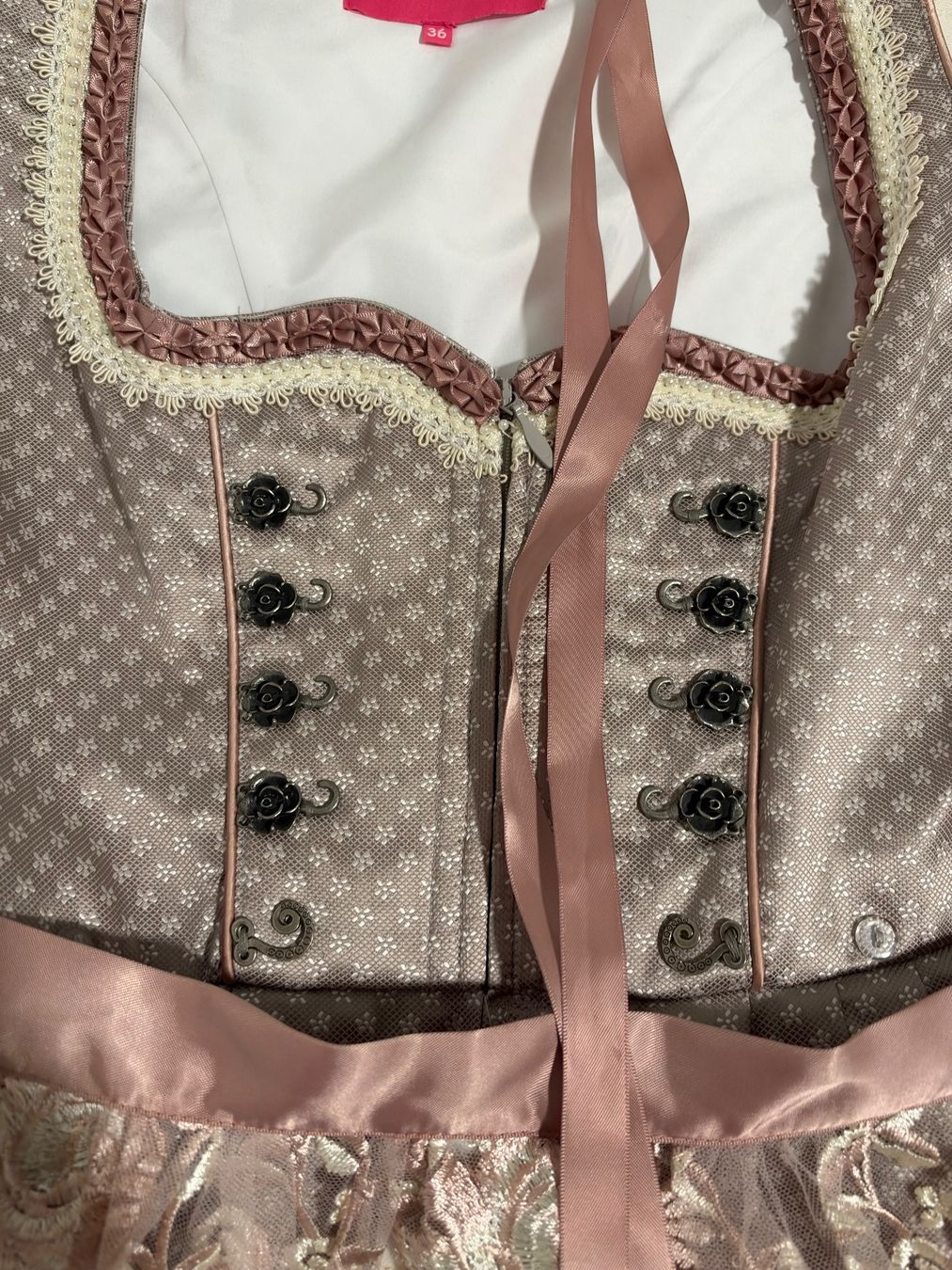 Krüger Vestiti: Krüger Dirndl Grösse 36 Rosa/Grau – Nuovo (secondo la descrizione) da Rapperswil SG venduto da lar_2wtz 2