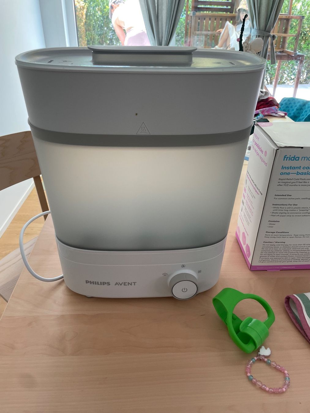 Avent Pasti del neonato: Philips Avent Steriliser – Usato da Zurich venduto da elenad_zurich