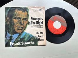 FRANK SINATRA tolle Single Kult Strangers in the night PS 1