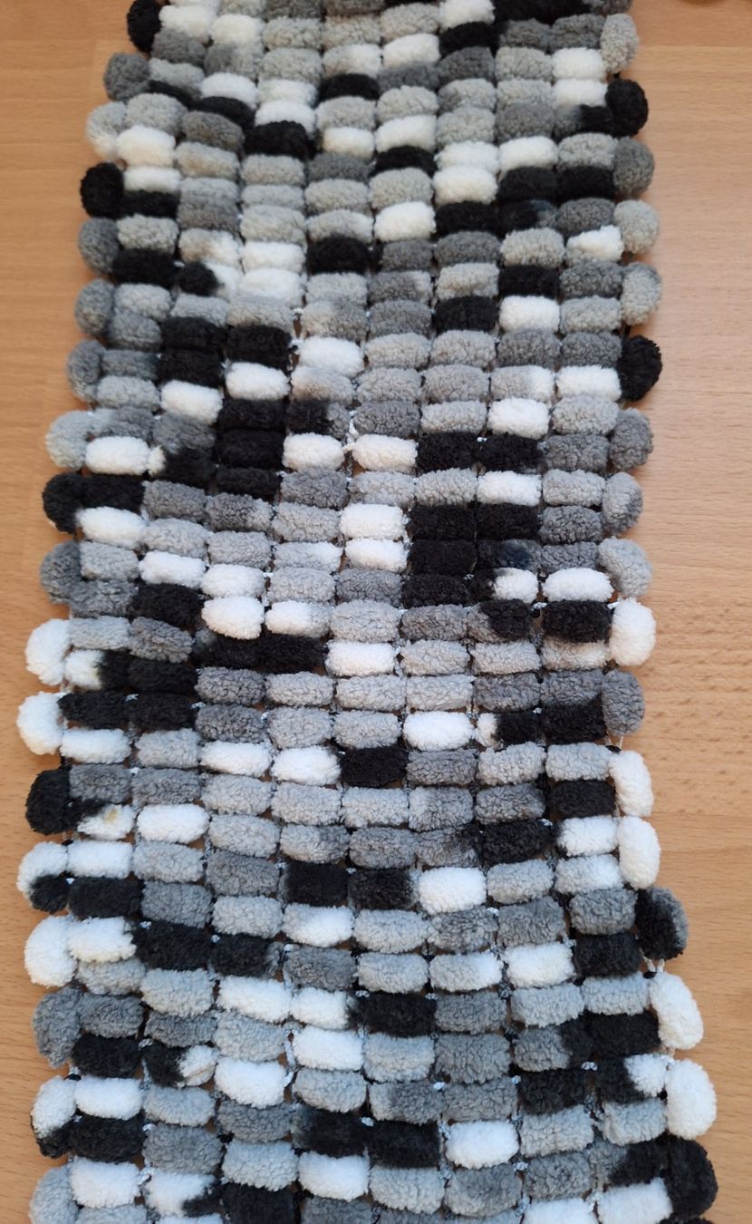 Foulards & écharpes: Strickschal schwarz grau weiss gemustert – Neuf (Voir description) à Wettingen par Egro2 1