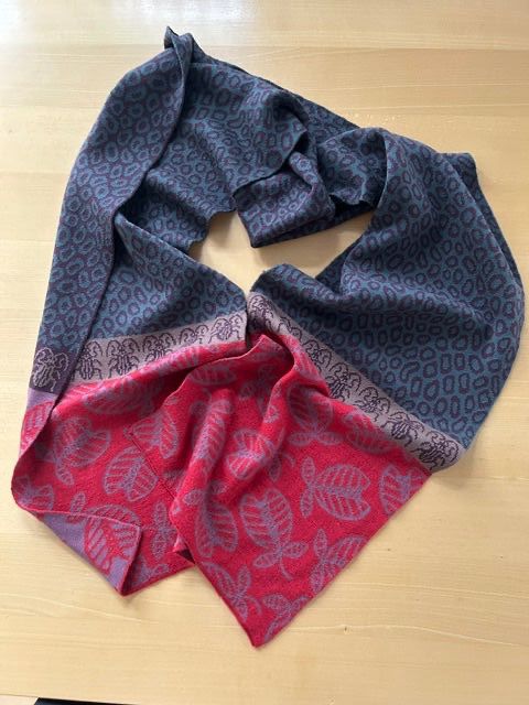 Foulards & écharpes: Wollschal – D'occasion à Luzern par Ruth412