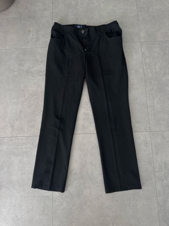 Hosen schwarz Grösse 50 