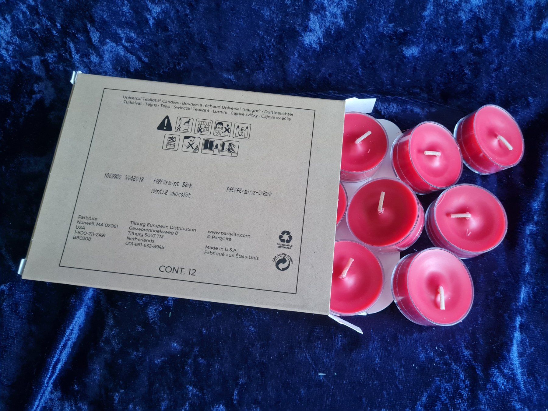 Partylite Candele: PartyLite - 12 Teelichter Peppermint Bark – Nuovo e nell'imballaggio originale da Othmarsingen venduto da Kleibai