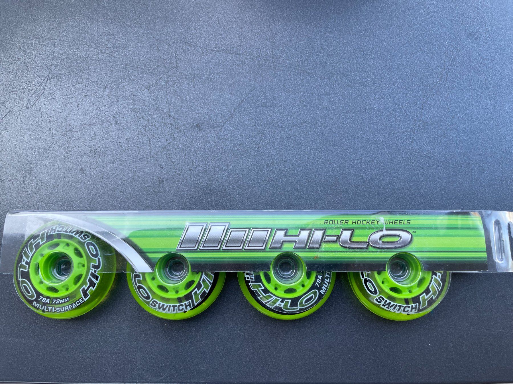 Altro per stoccaggio & trasporto: Inline Hockey Rollen Hi-Lo Switch Multi-Surface 78A 4er Pack – Nuovo e nell'imballaggio originale da Zürich venduto da ONA-Online