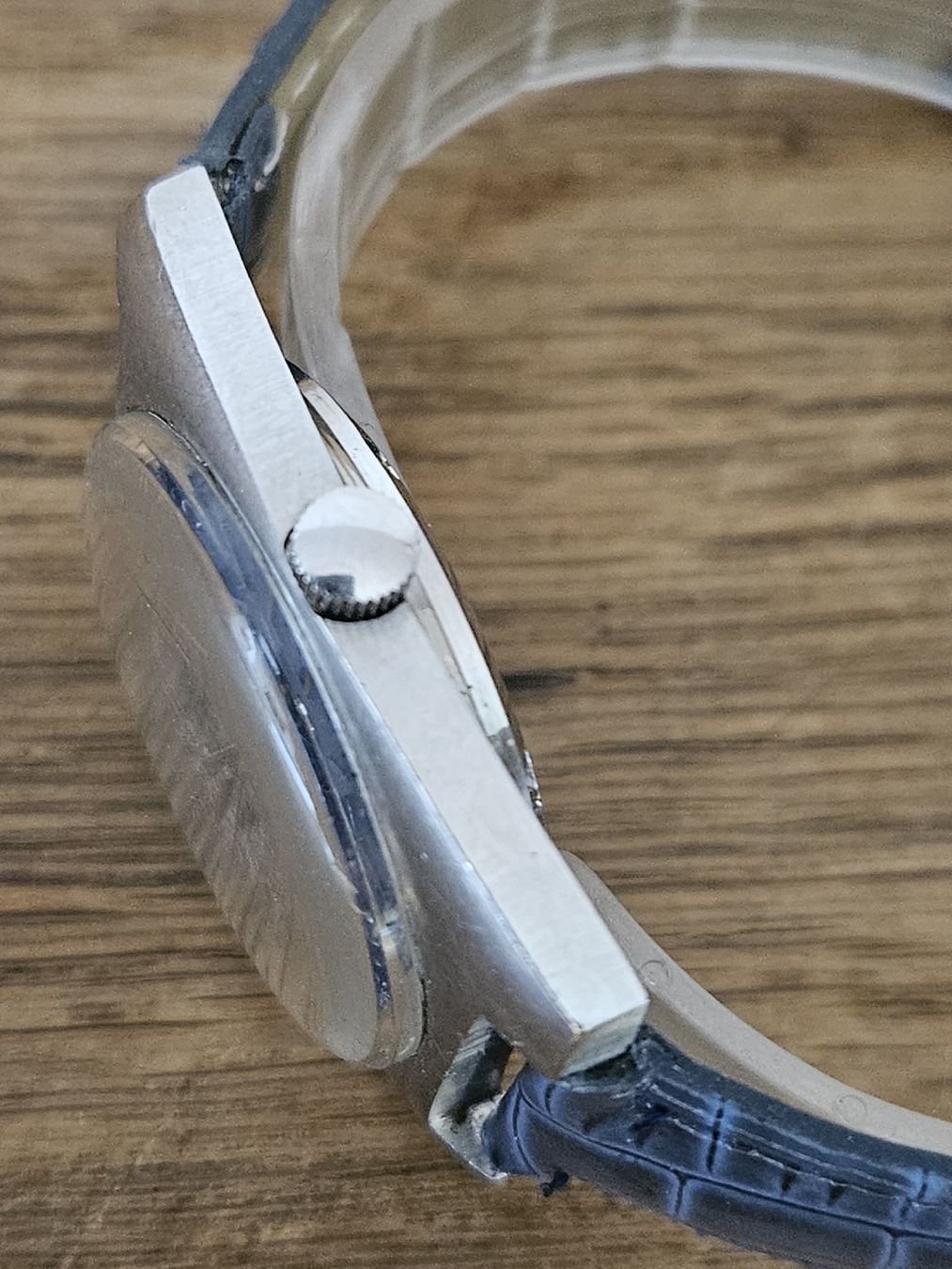 Montres: Consul Automatic Herrenuhr 31mm – D'occasion à Flamatt par pie_f9zm 4