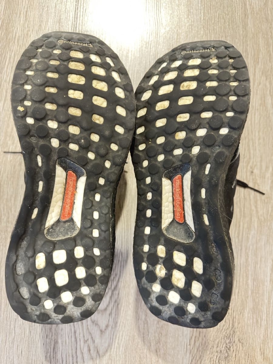 Adidas Scarpe da donna: Adidas UltraBoost 3.0 – Usato da Lugano venduto da Eromarepetra 3