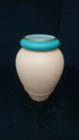 Vase mit Goldrand
