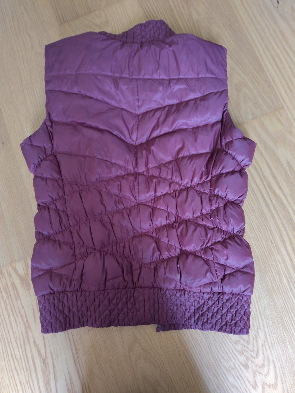 Nike Gilets & Westen: Nike Damen Weste, dunkelrot, Grösse S – Gebraucht aus Bern von Cassiopeia-72 1