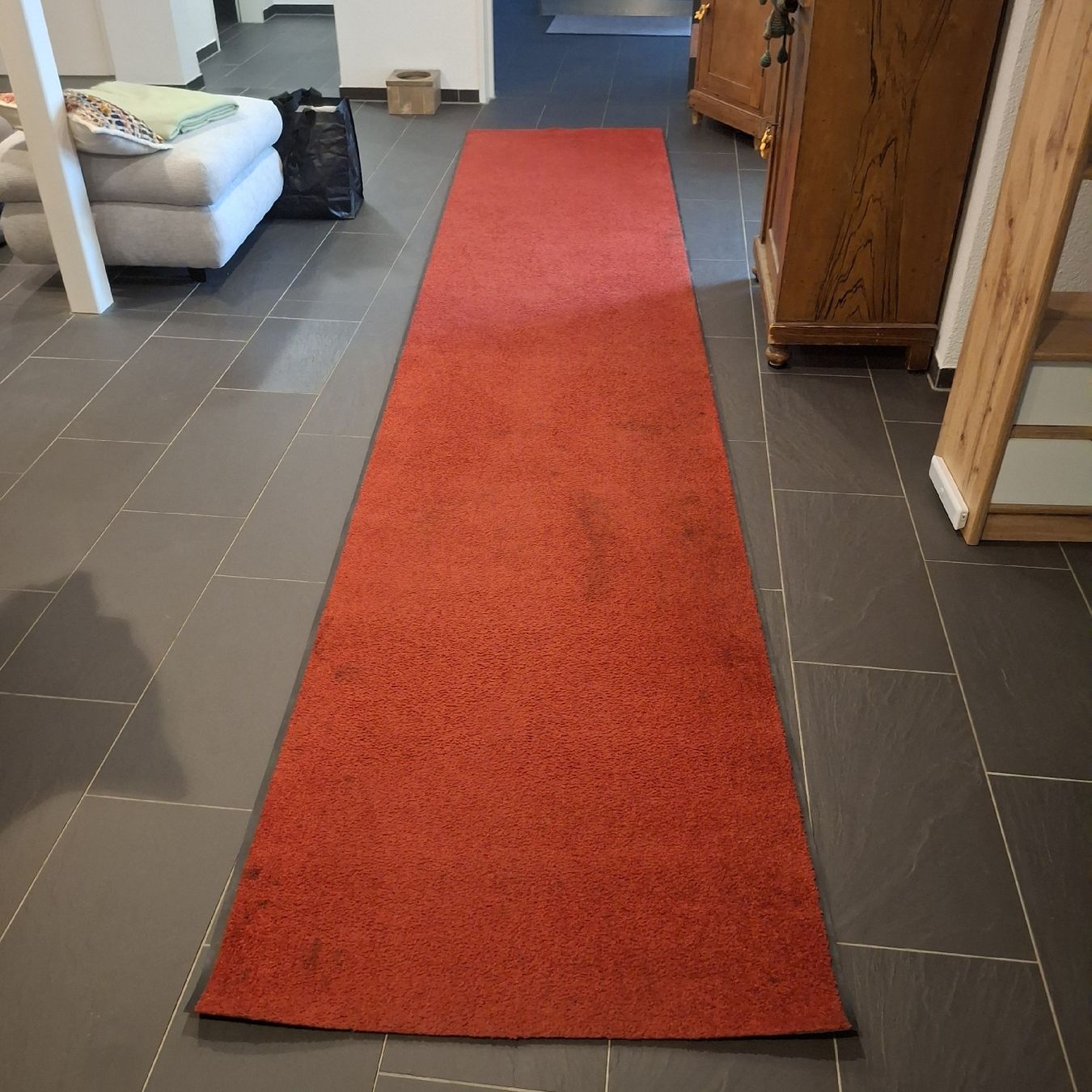 Tapis: Rote Schmutzschleuse 400x90 cm Gebraucht – D'occasion à Tuttwil par Daisy75